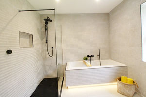 Photo 21- click for photo gallery